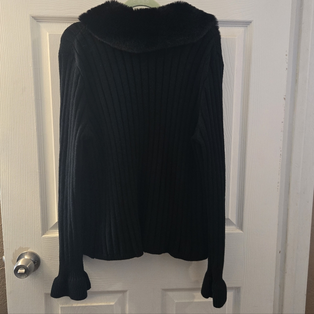 Faux Fur Trimmed Women's Sweater - Picture 11 of 14